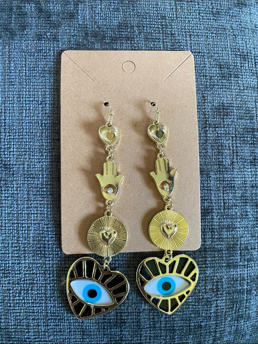 NWOT Gold-Tone Evil Eye Heart Drop Earrings 🧿🖤